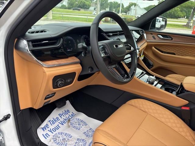 2026 Jeep Grand Cherokee GRAND CHEROKEE L SUMMIT 4X4