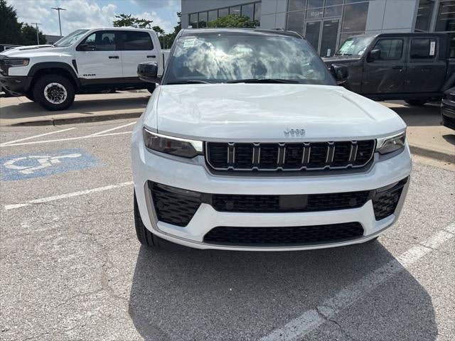 2026 Jeep Grand Cherokee GRAND CHEROKEE L SUMMIT 4X4