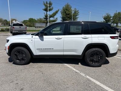 2025 Jeep Grand Cherokee Trailhawk 4xe