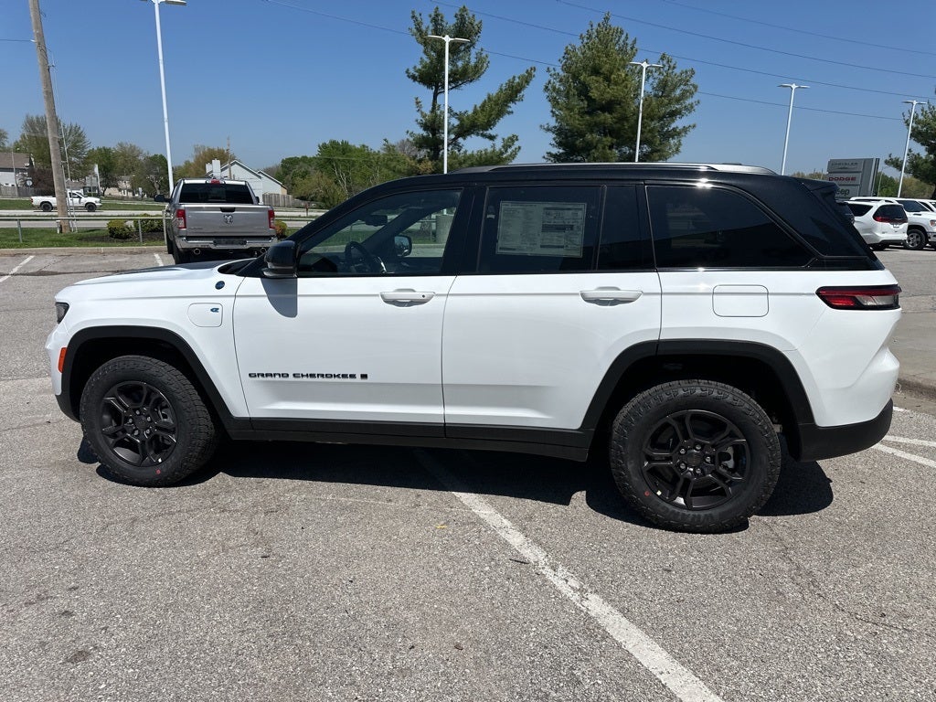2025 Jeep Grand Cherokee Trailhawk 4xe