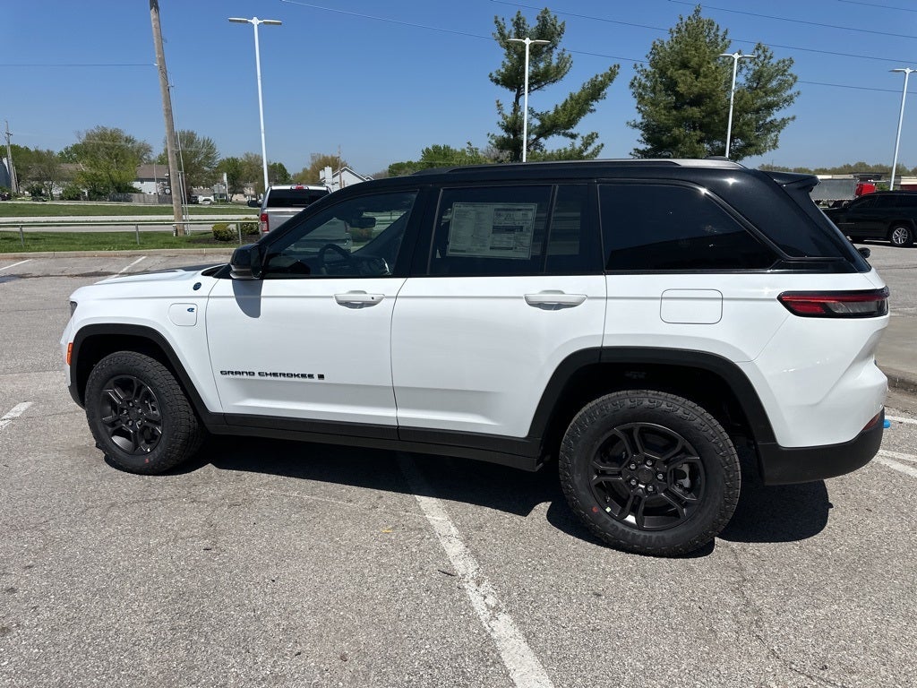 2025 Jeep Grand Cherokee Trailhawk 4xe