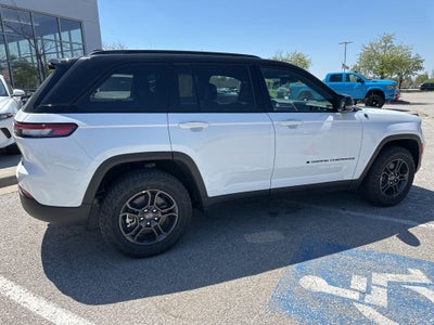 2025 Jeep Grand Cherokee Trailhawk 4xe