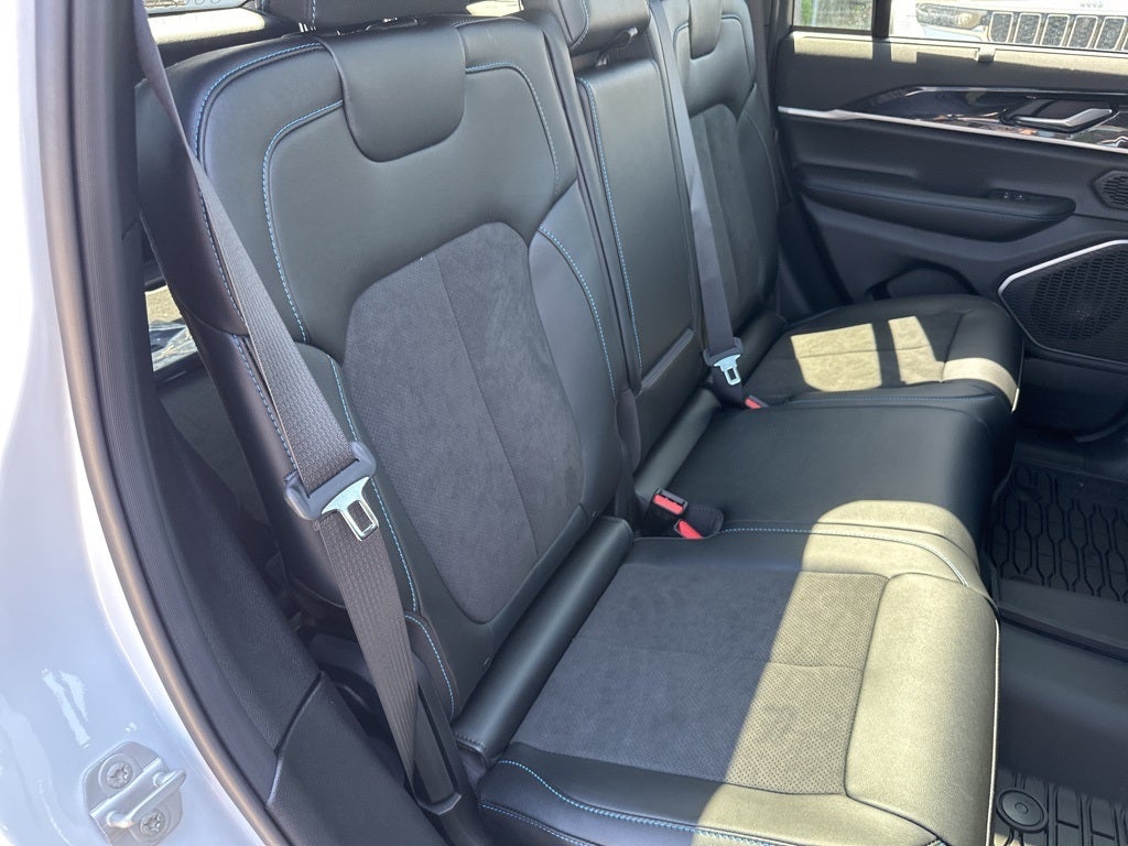 2025 Jeep Grand Cherokee Trailhawk 4xe