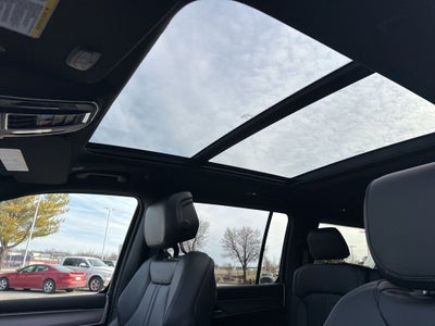 2026 Jeep Grand Wagoneer L 4x4