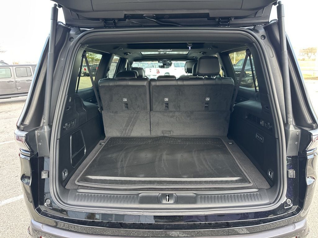 2026 Jeep Grand Wagoneer L 4x4