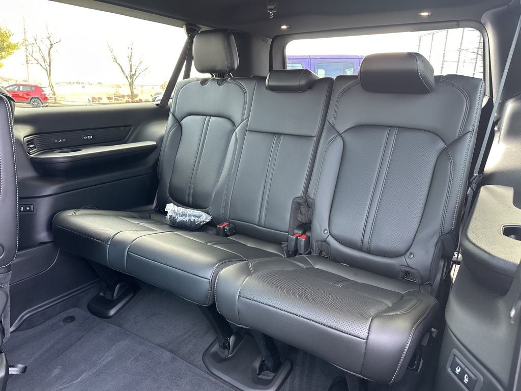 2026 Jeep Grand Wagoneer L 4x4