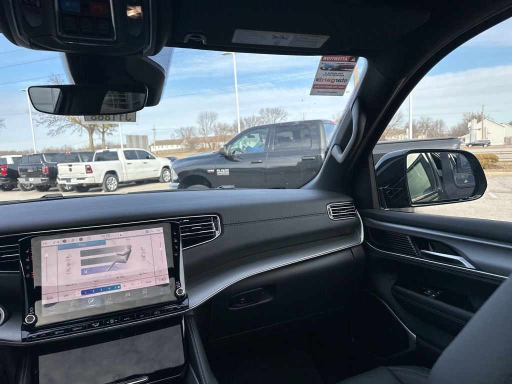 2026 Jeep Grand Wagoneer L 4x4