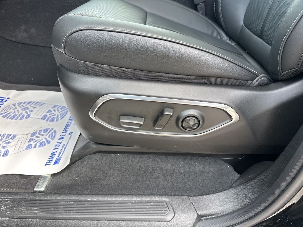 2026 Jeep Grand Wagoneer L 4x4