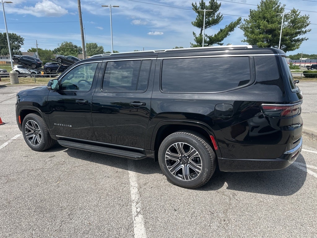 2025 Jeep Wagoneer L Base