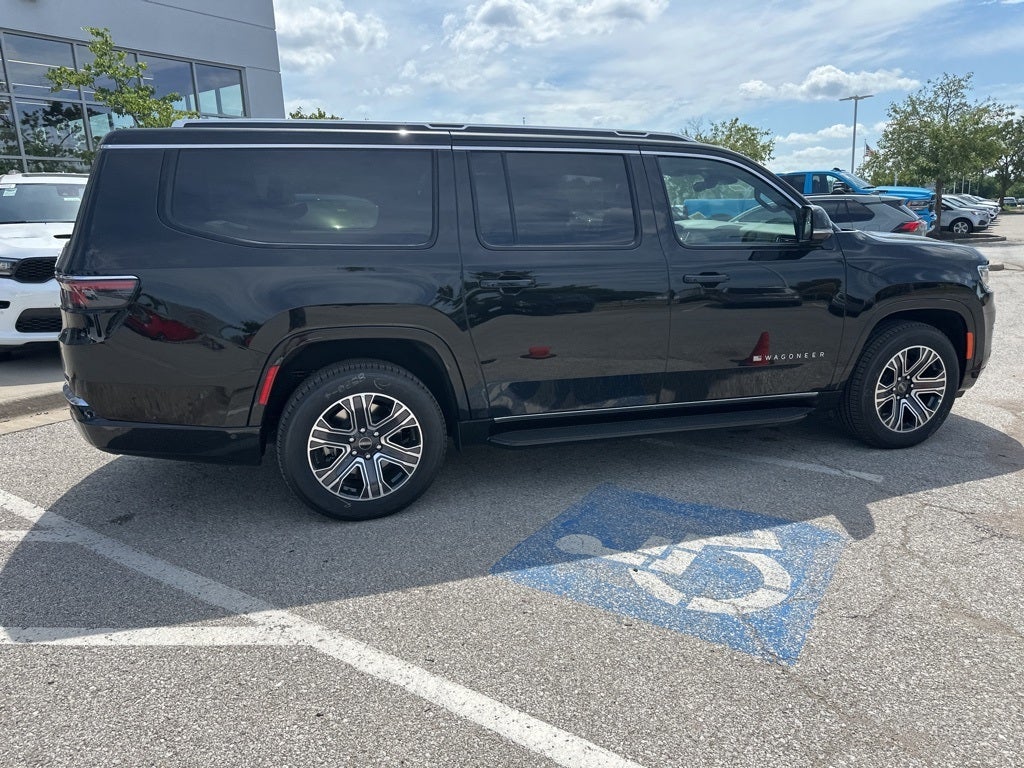 2025 Jeep Wagoneer L Base