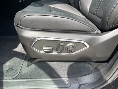 2025 Jeep Wagoneer L Base