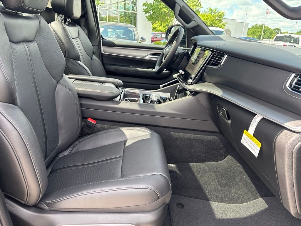 2026 Jeep Grand Wagoneer L Limited Reserve