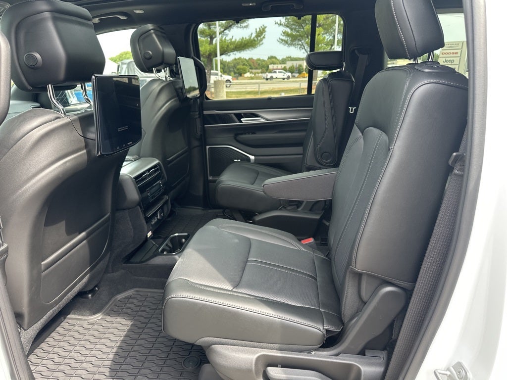 2025 Jeep Wagoneer L Series II