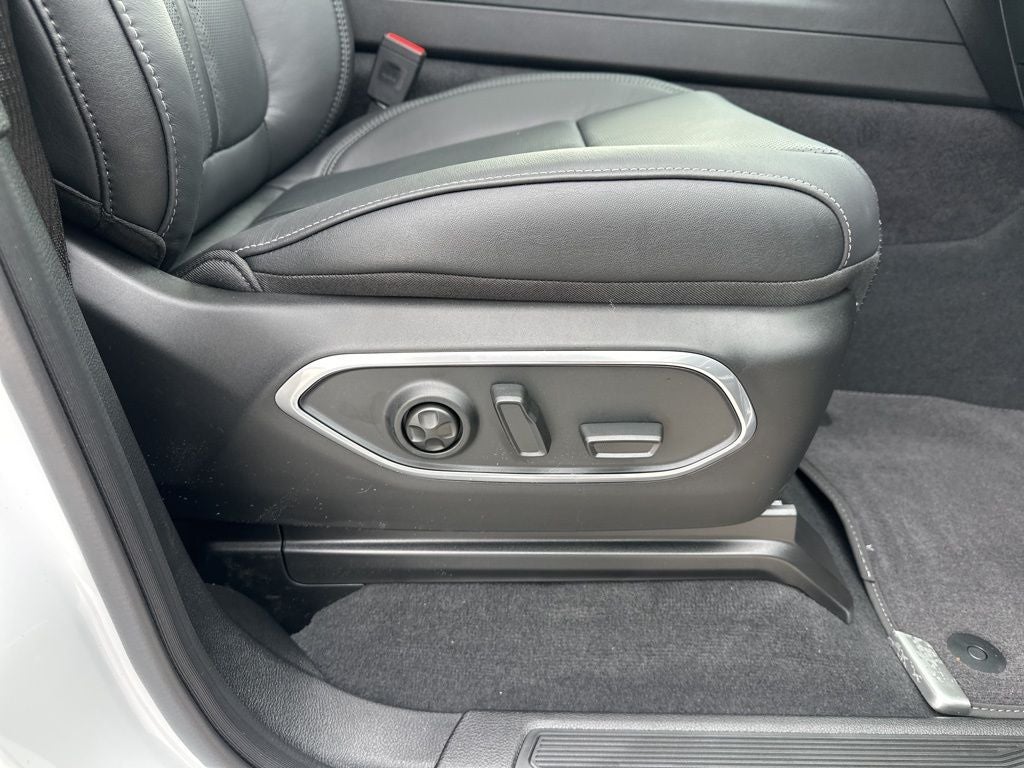 2026 Jeep Grand Wagoneer L Limited Reserve