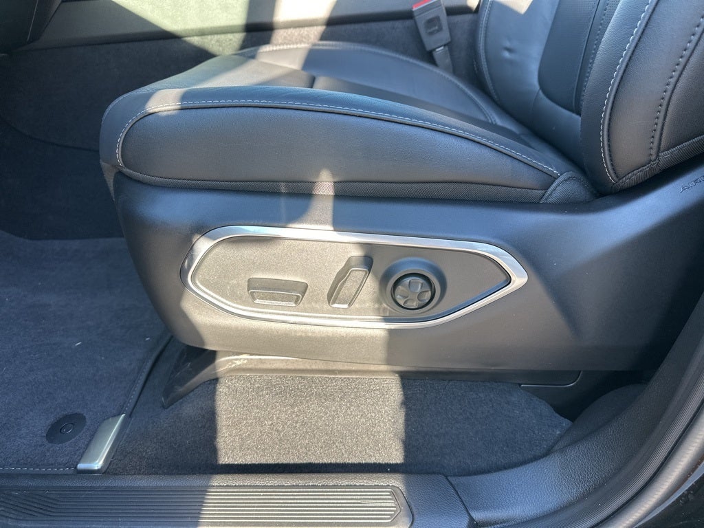 2026 Jeep Grand Wagoneer L Limited Reserve