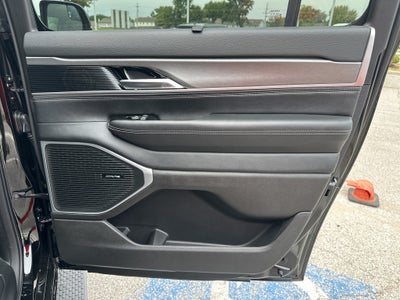 2025 Jeep Wagoneer L Series II