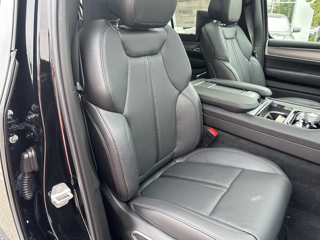 2025 Jeep Wagoneer L Series II