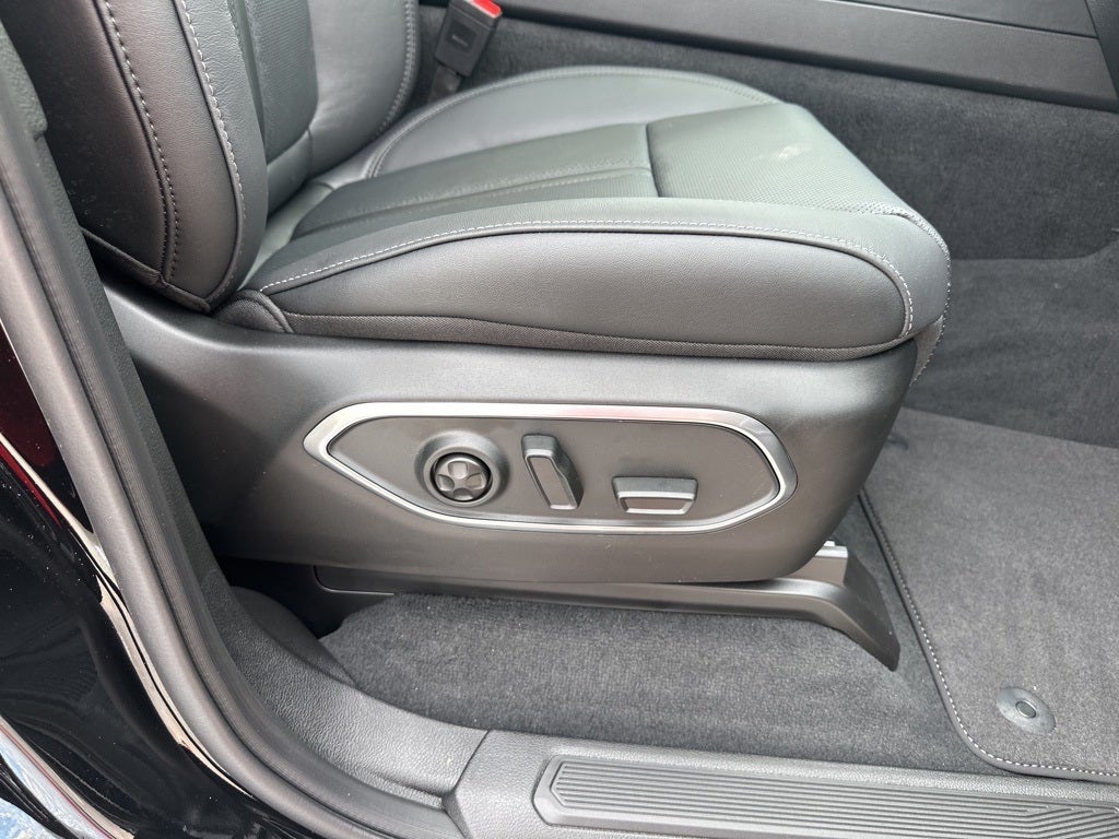 2025 Jeep Wagoneer L Series II