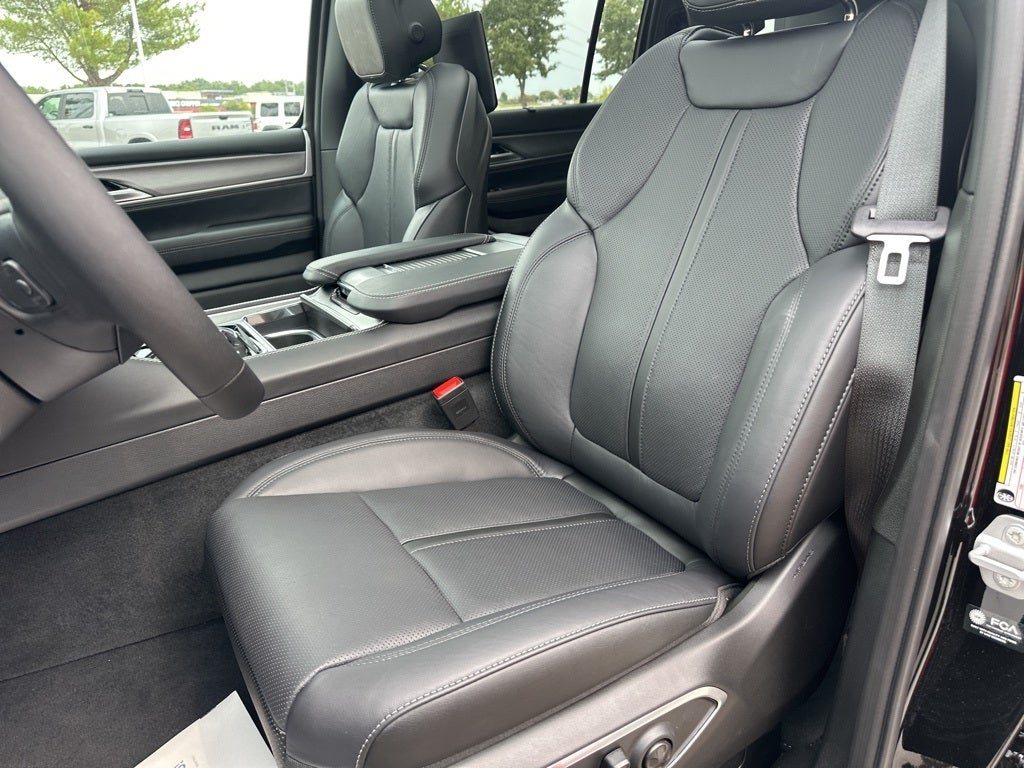 2025 Jeep Wagoneer L Series II