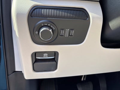 2027 Jeep Grand Wagoneer L Overland