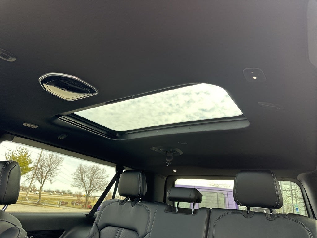 2026 Jeep Grand Wagoneer L Summit Obsidian