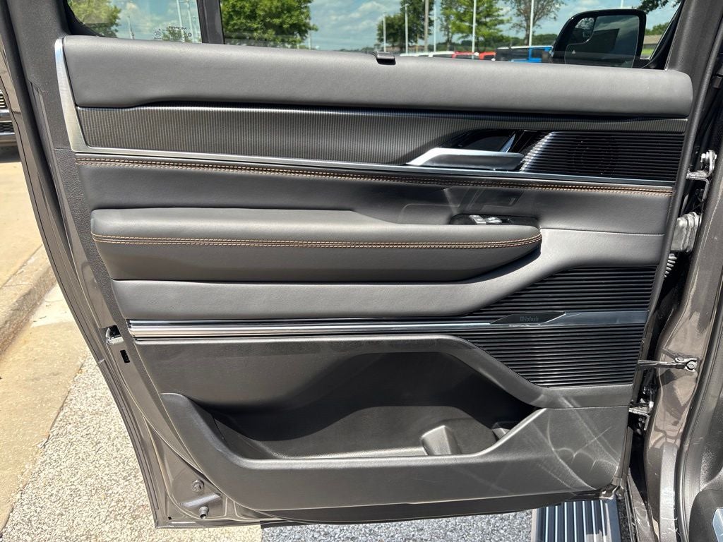 2026 Jeep Grand Wagoneer GRAND WAGONEER L SUMMIT RESERVE 4X4