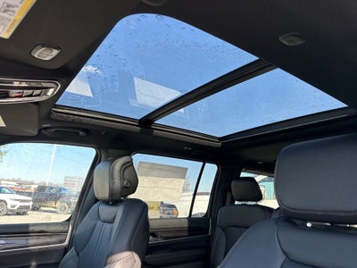 2024 Jeep Wagoneer Base