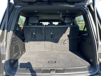 2024 Jeep Wagoneer Base