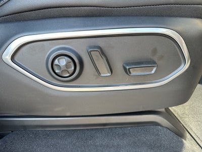 2024 Jeep Wagoneer Base