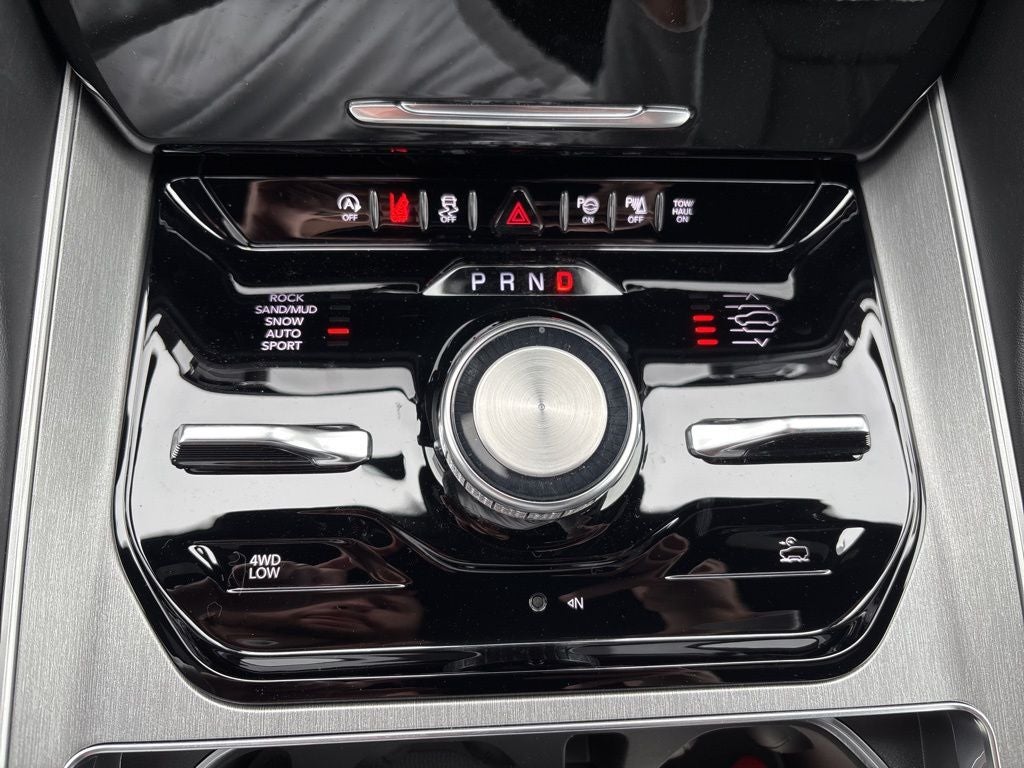 2026 Jeep Grand Wagoneer Upland