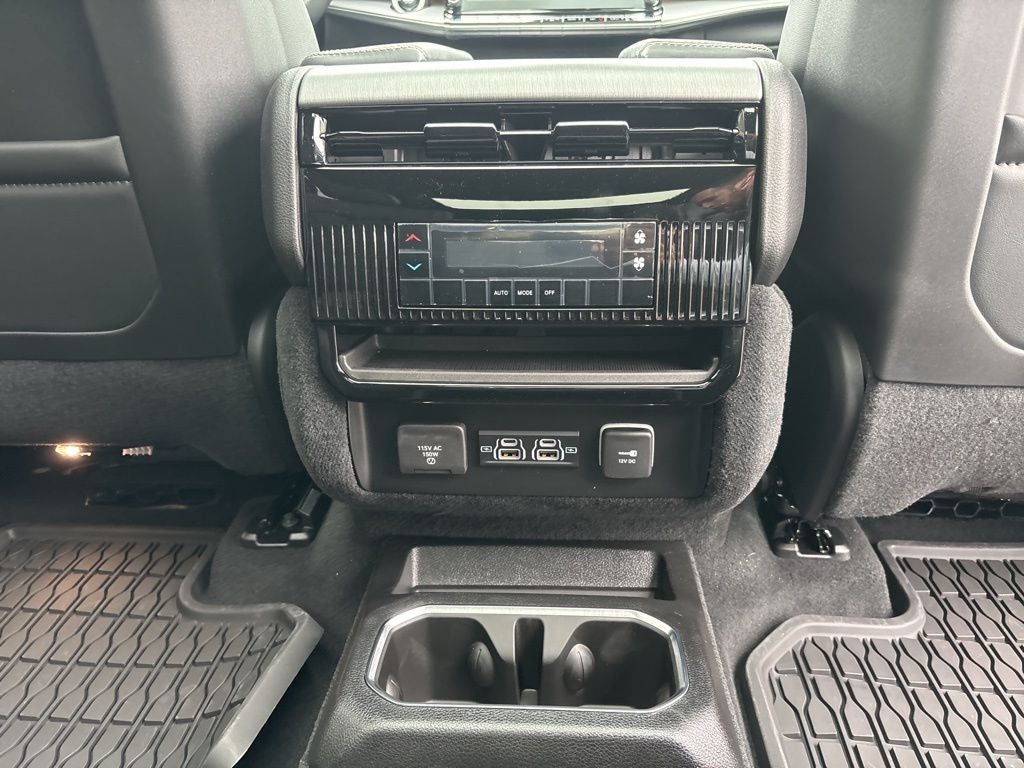 2026 Jeep Grand Wagoneer Upland