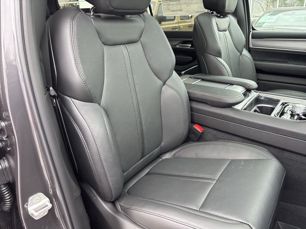 2026 Jeep Grand Wagoneer Upland