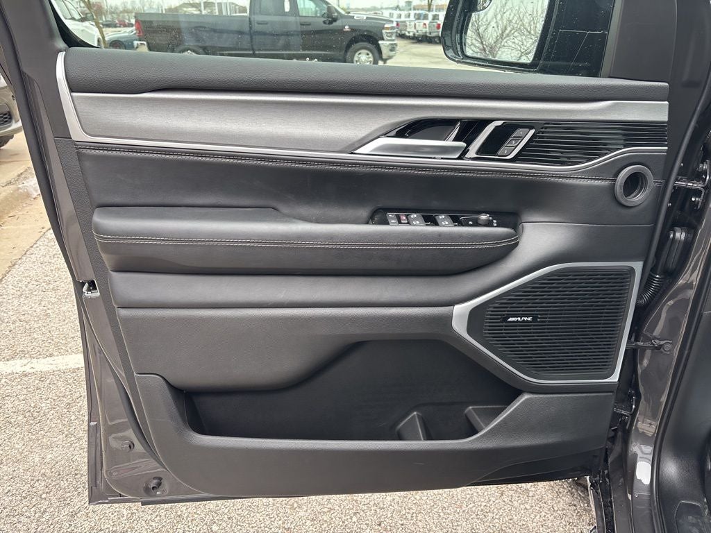 2026 Jeep Grand Wagoneer Upland