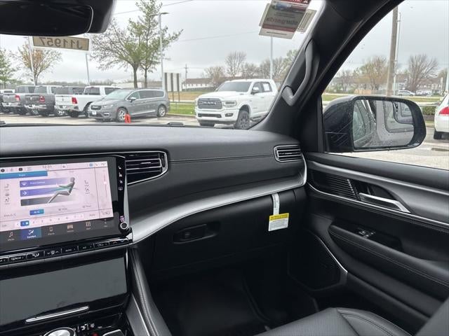 2026 Jeep Grand Wagoneer GRAND WAGONEER UPLAND 4X4
