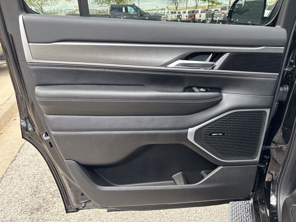 2026 Jeep Grand Wagoneer Upland