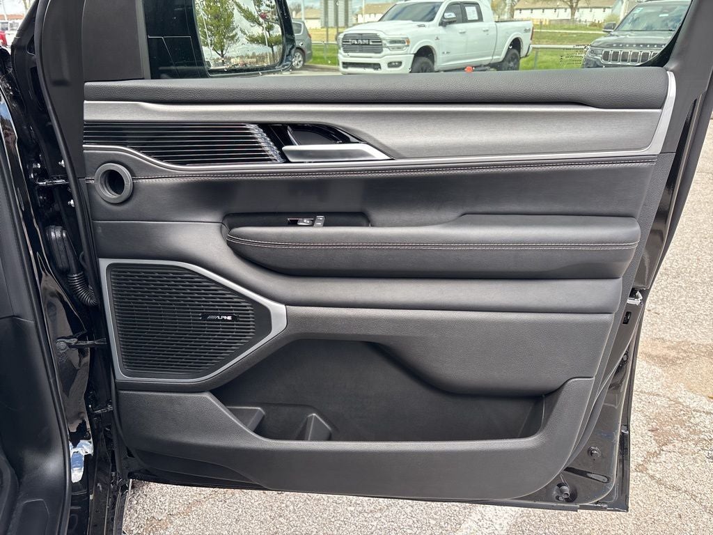 2026 Jeep Grand Wagoneer Upland