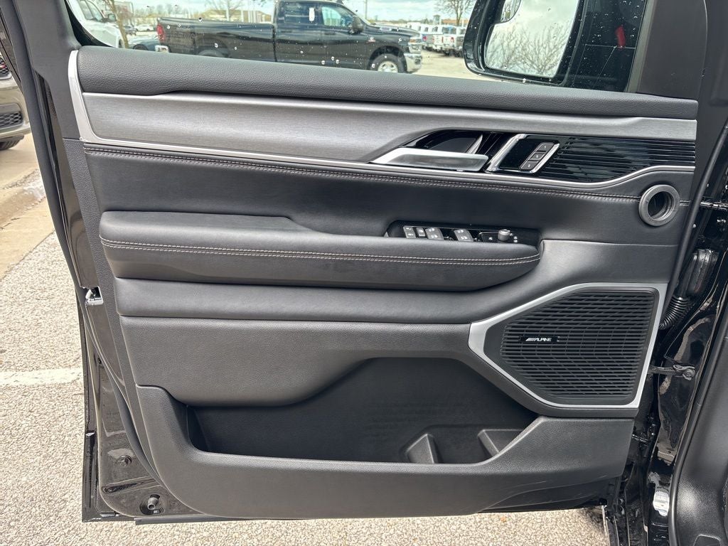 2026 Jeep Grand Wagoneer Upland