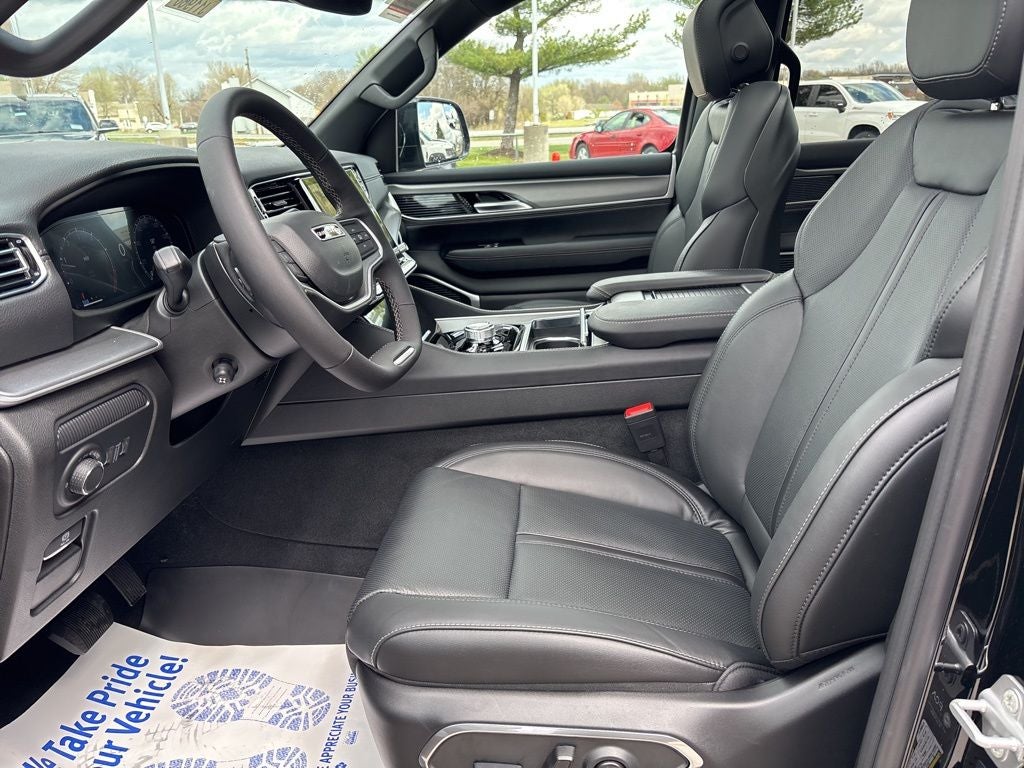 2026 Jeep Grand Wagoneer Upland