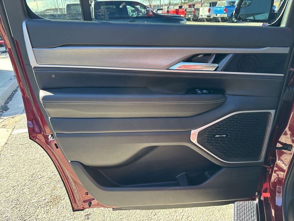 2026 Jeep Grand Wagoneer Limited Altitude