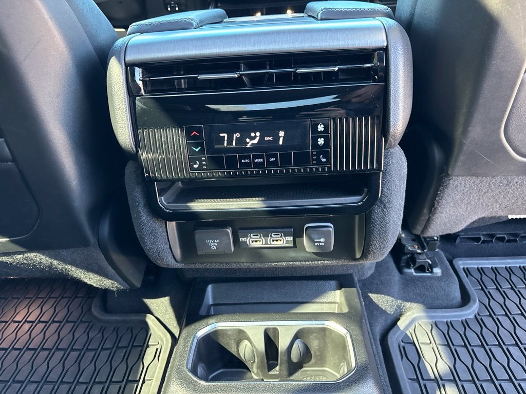 2024 Jeep Wagoneer Series II Carbide 4x4