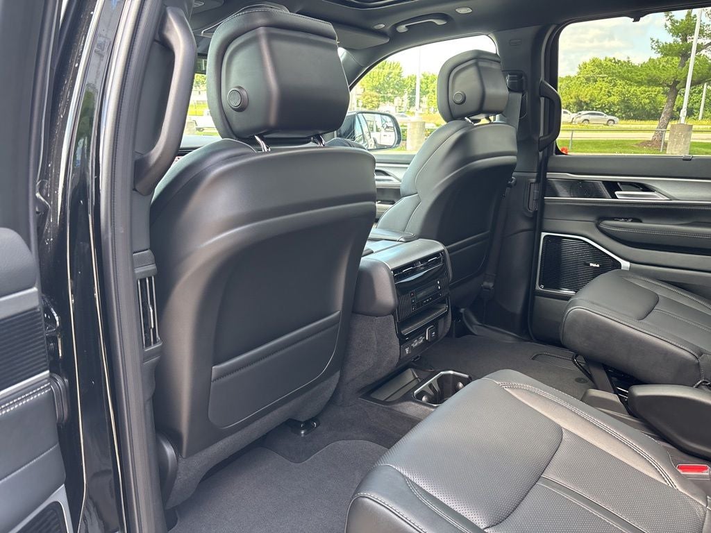2026 Jeep Grand Wagoneer Limited Reserve