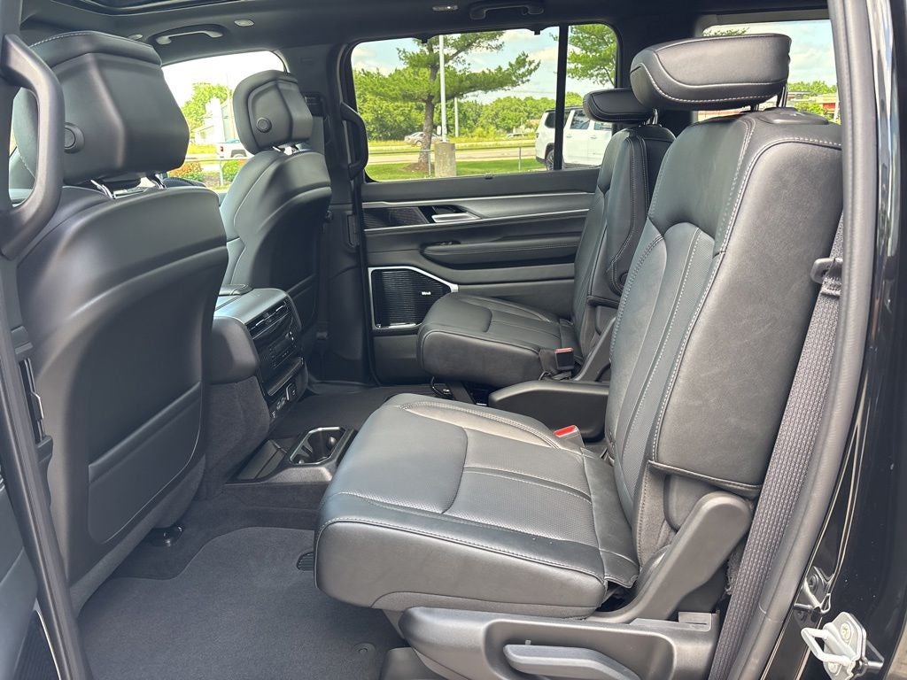 2026 Jeep Grand Wagoneer Limited Reserve