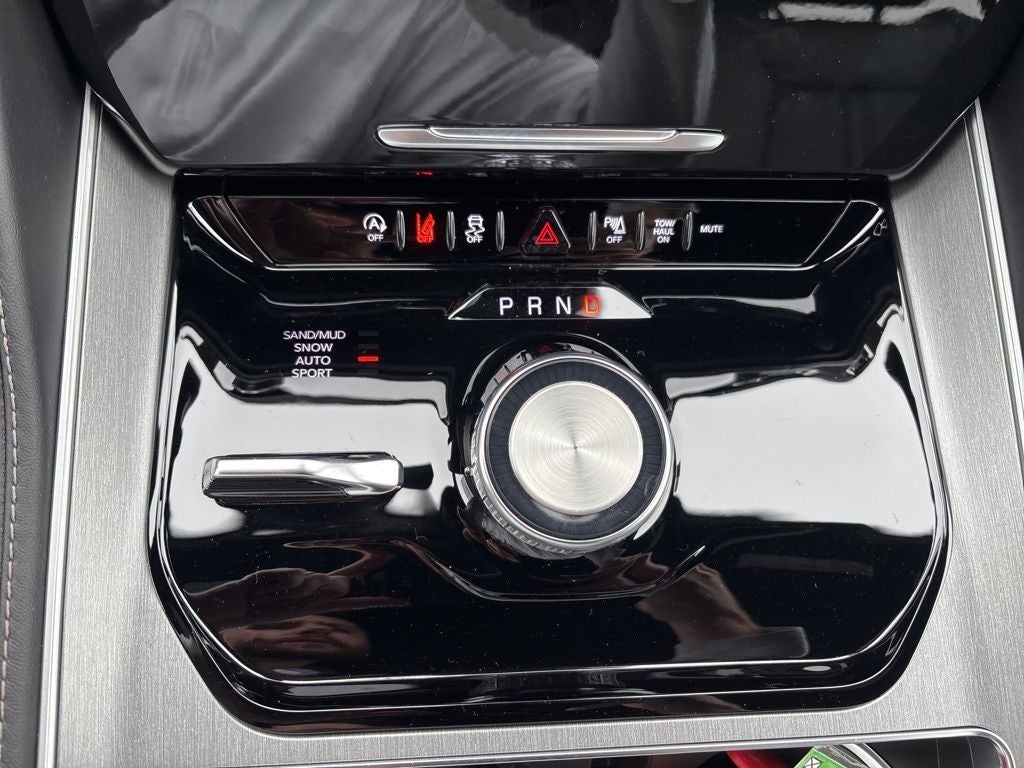 2026 Jeep Grand Wagoneer Limited Altitude