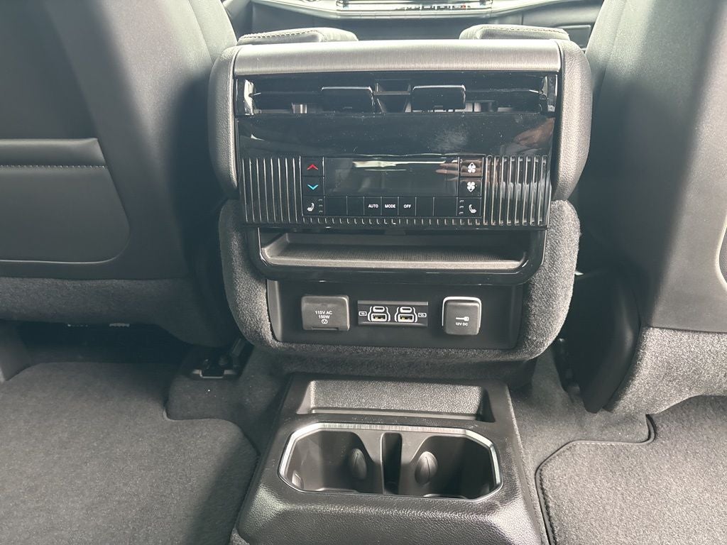 2026 Jeep Grand Wagoneer Limited Altitude