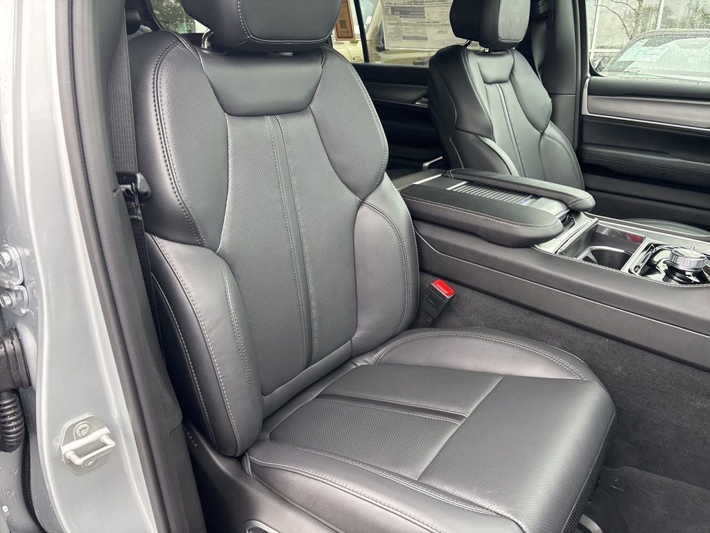 2026 Jeep Grand Wagoneer Limited Altitude