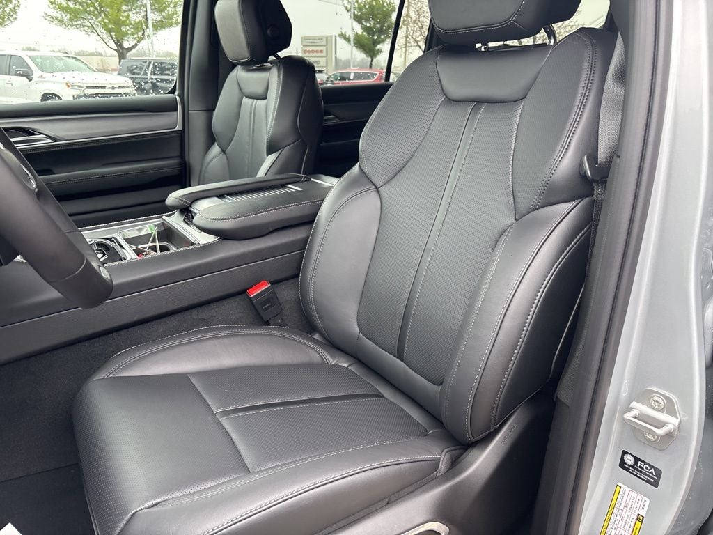 2026 Jeep Grand Wagoneer Limited Altitude