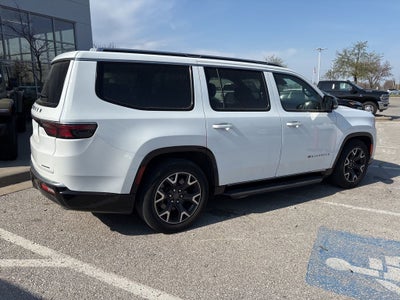 2023 Jeep Wagoneer Series III