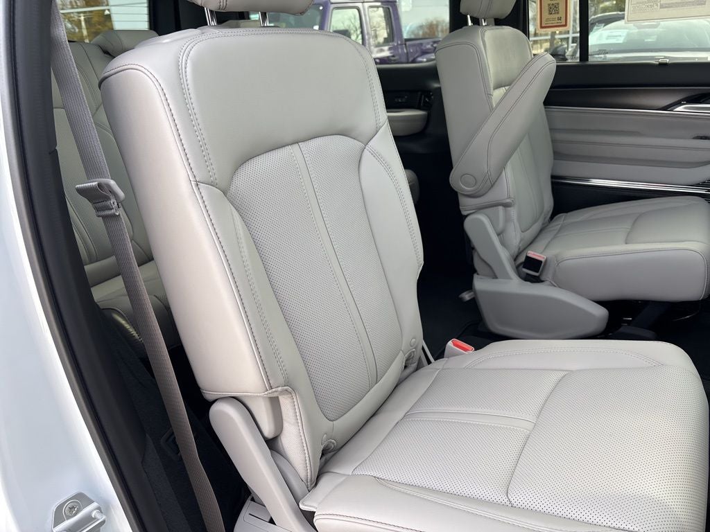 2026 Jeep Grand Wagoneer Summit