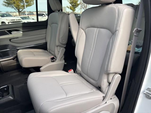 2026 Jeep Grand Wagoneer GRAND WAGONEER SUMMIT OBSIDIAN 4X4
