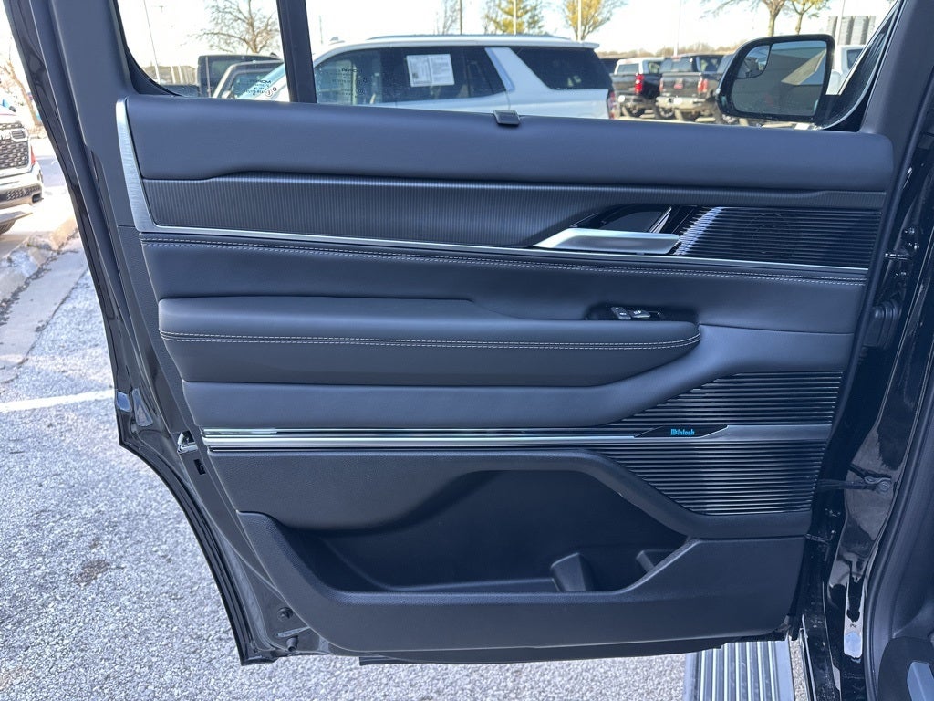 2026 Jeep Grand Wagoneer Summit